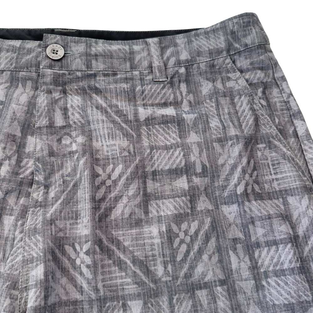 Crazy Shirts Expedition Hybrid Shorts Men 40 x 11” Gray Geometric Hawaiian Cargo - Picture 3 of 13
